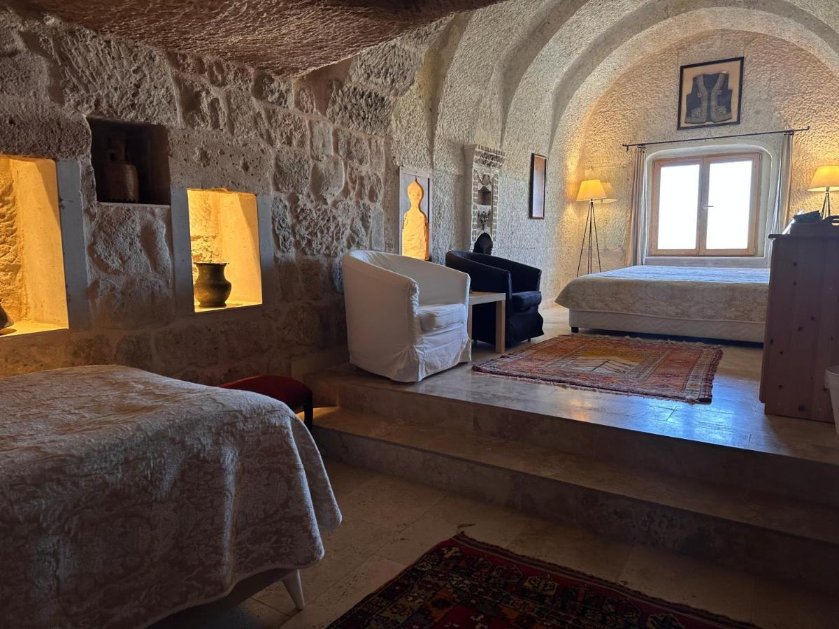 Kistar Cave Hotel
