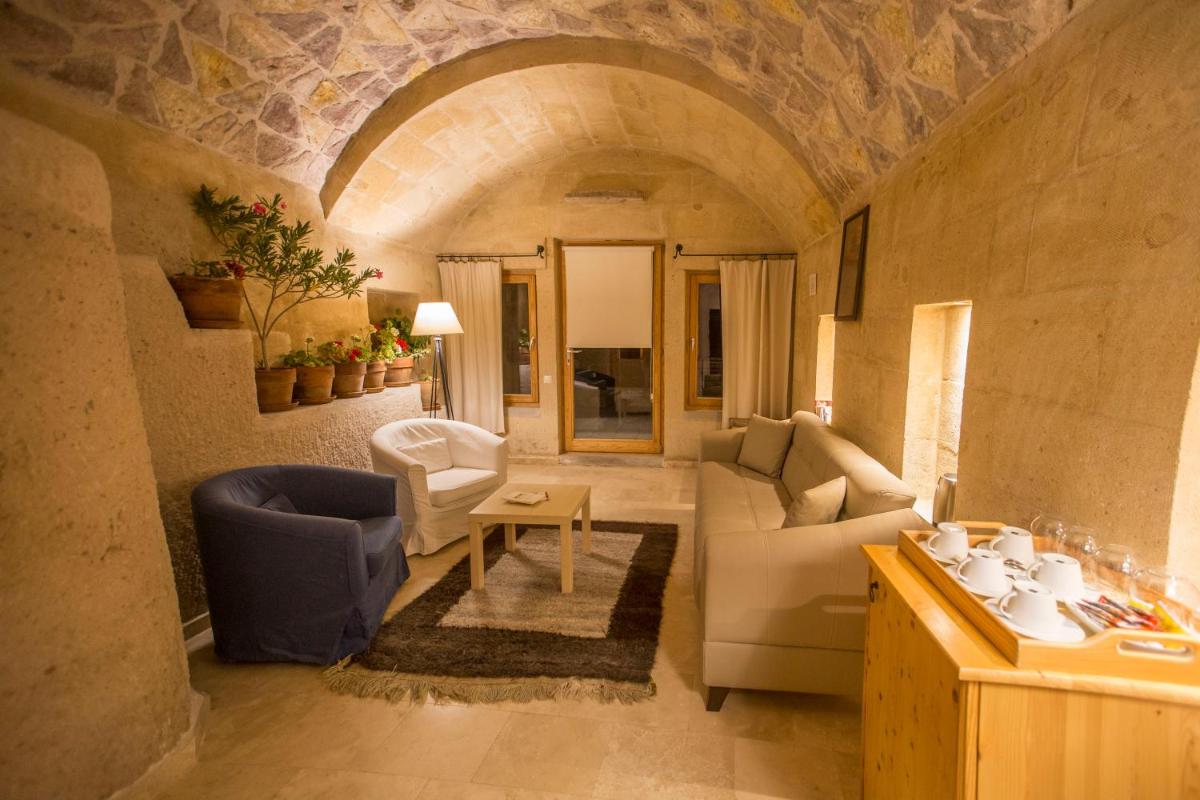 Kistar Cave Hotel