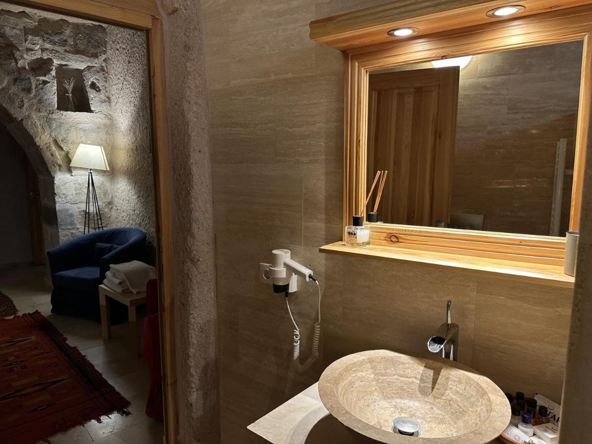 Kistar Cave Hotel
