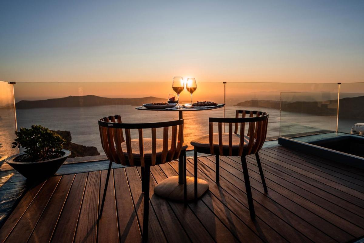 Kivotos Santorini - Preferred Hotels & Resorts