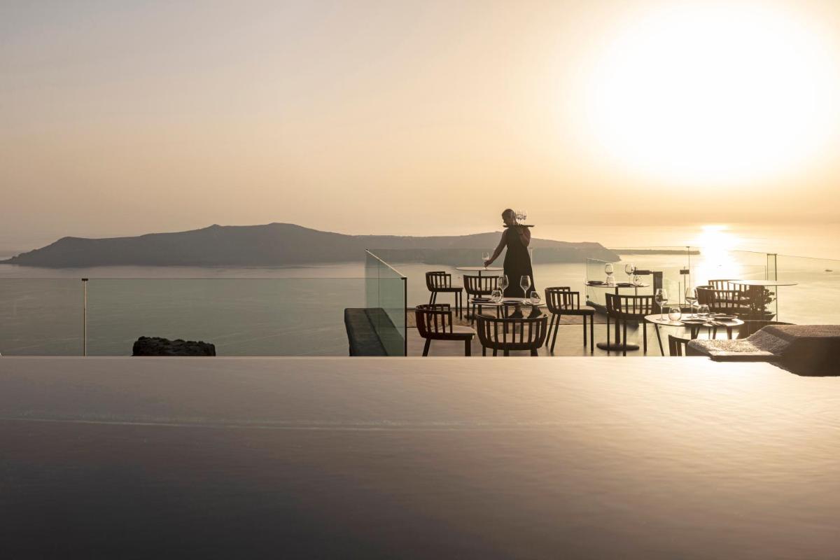 Kivotos Santorini - Preferred Hotels & Resorts