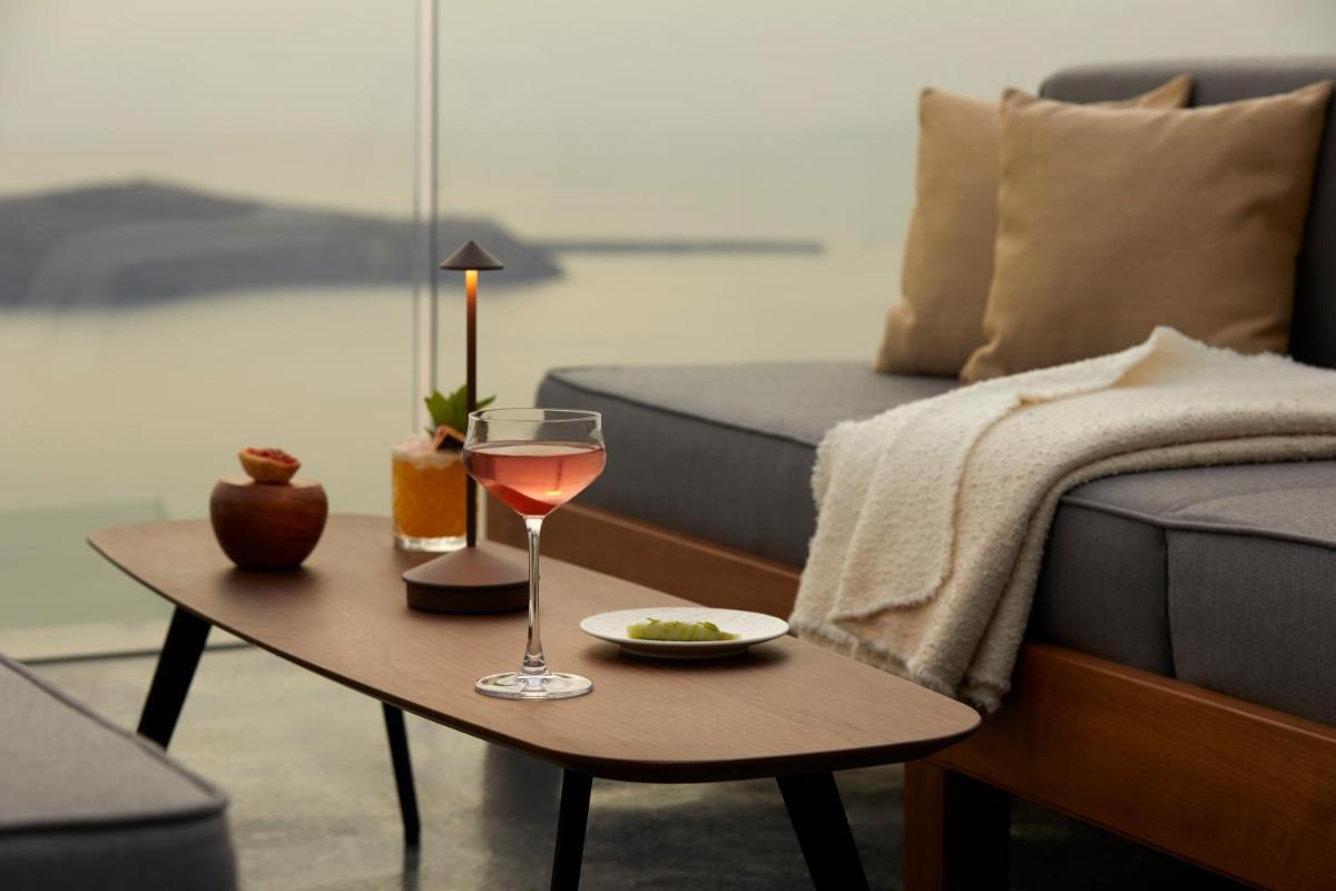 Kivotos Santorini - Preferred Hotels & Resorts