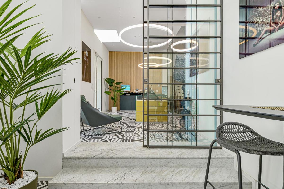 HOTIDAY Olbia Wallure