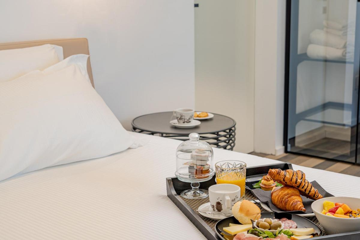 HOTIDAY Olbia Wallure