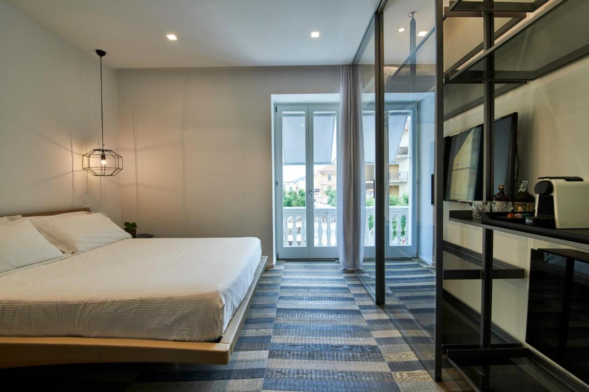 HOTIDAY Olbia Wallure