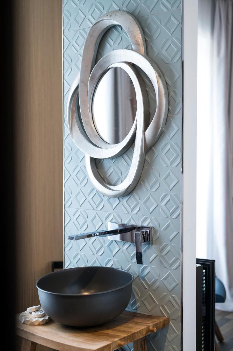 HOTIDAY Olbia Wallure