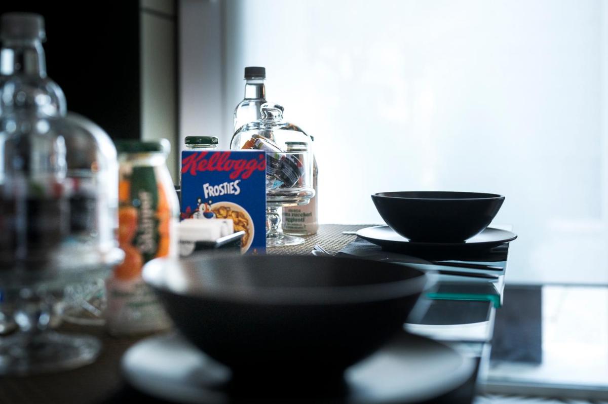 HOTIDAY Olbia Wallure