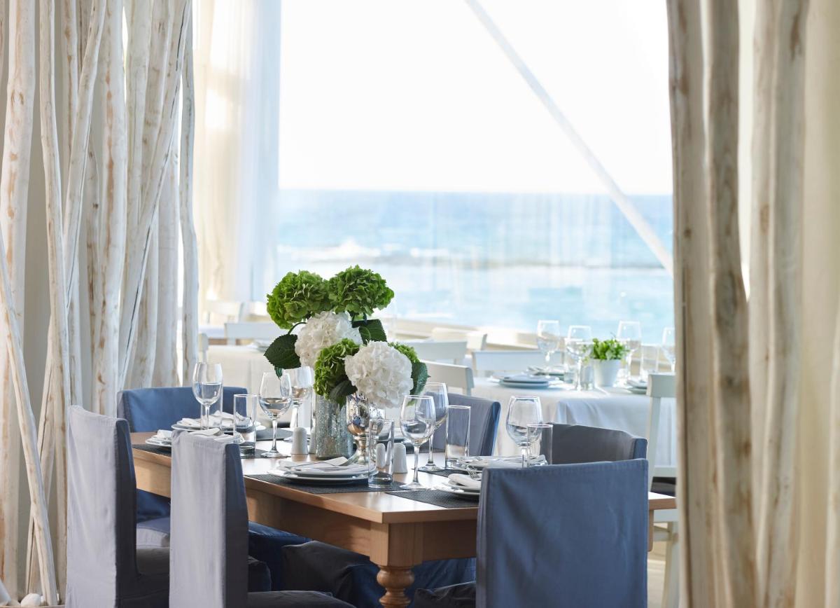 Knossos Beach Bungalows Suites Resort & Spa