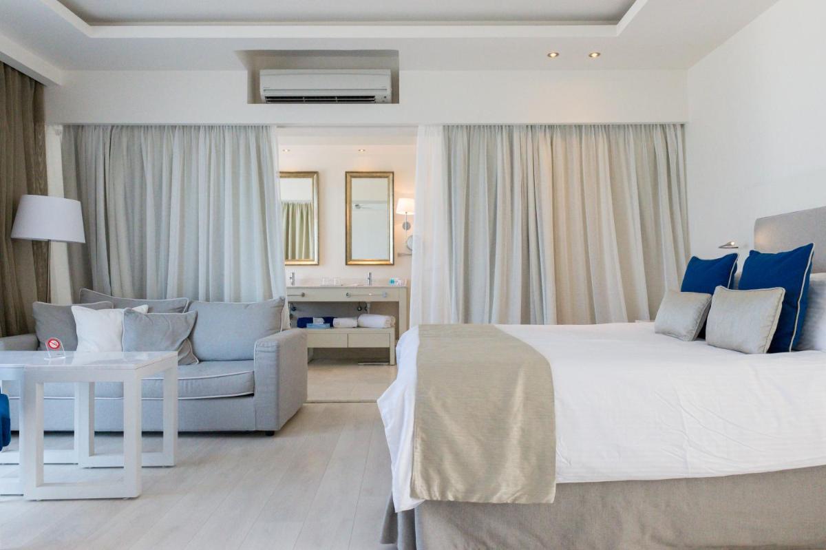 Knossos Beach Bungalows Suites Resort & Spa