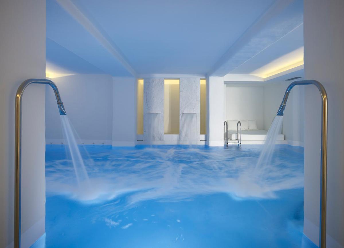 Knossos Beach Bungalows Suites Resort & Spa