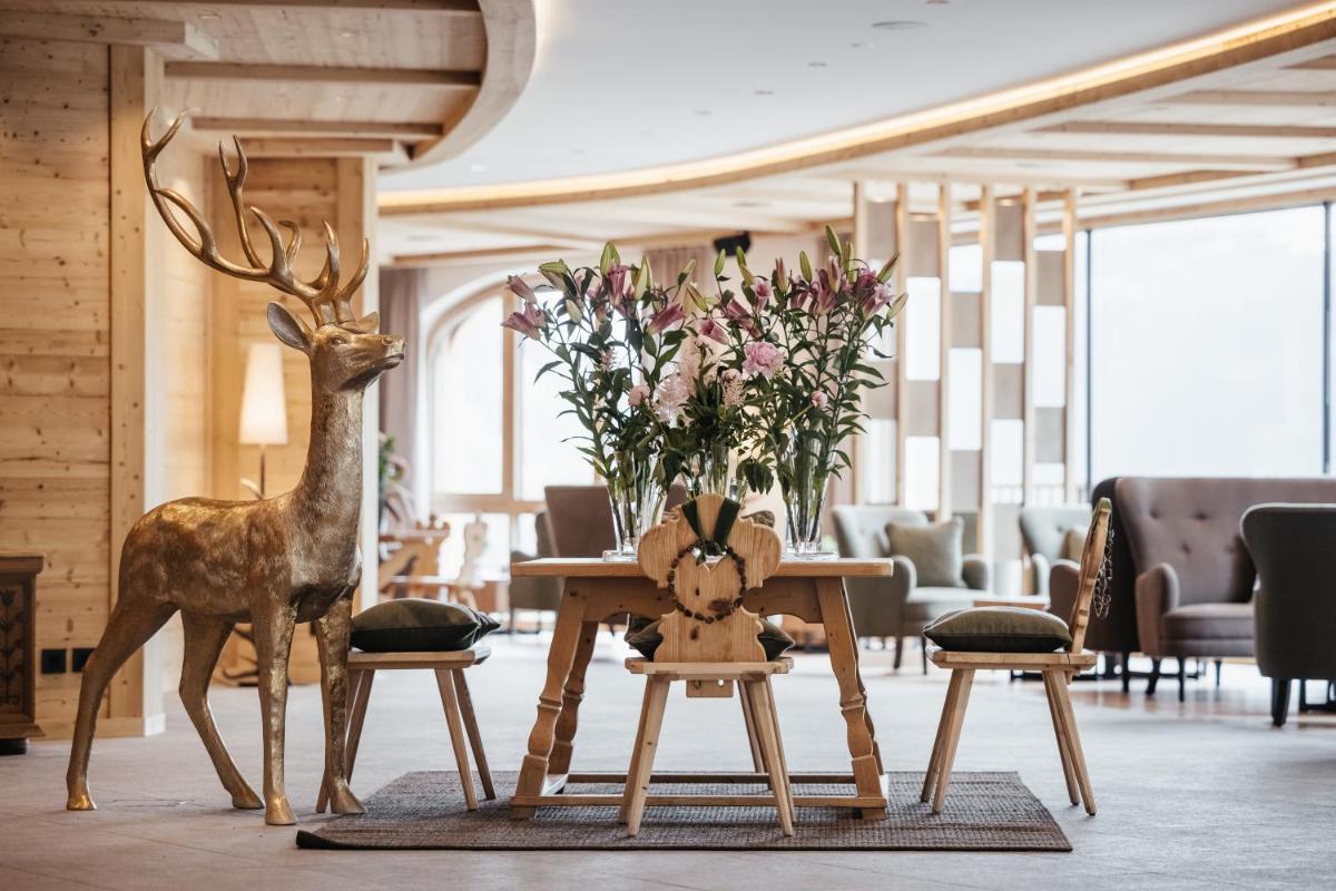 Kolfuschgerhof Mountain Resort