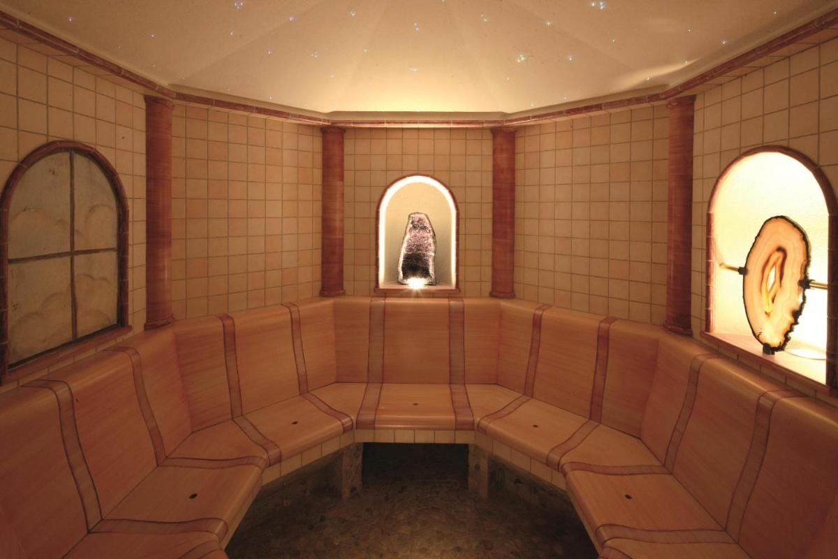 Kolfuschgerhof Mountain Resort