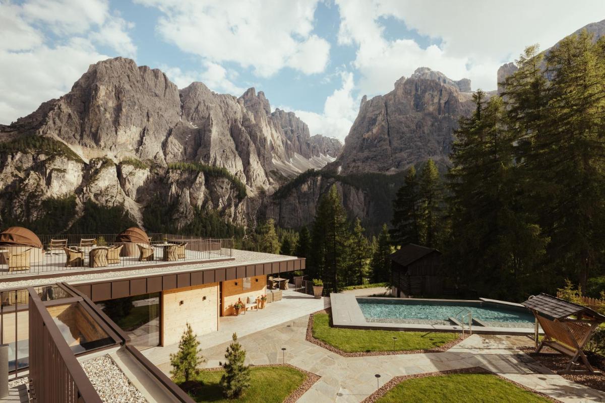 Kolfuschgerhof Mountain Resort