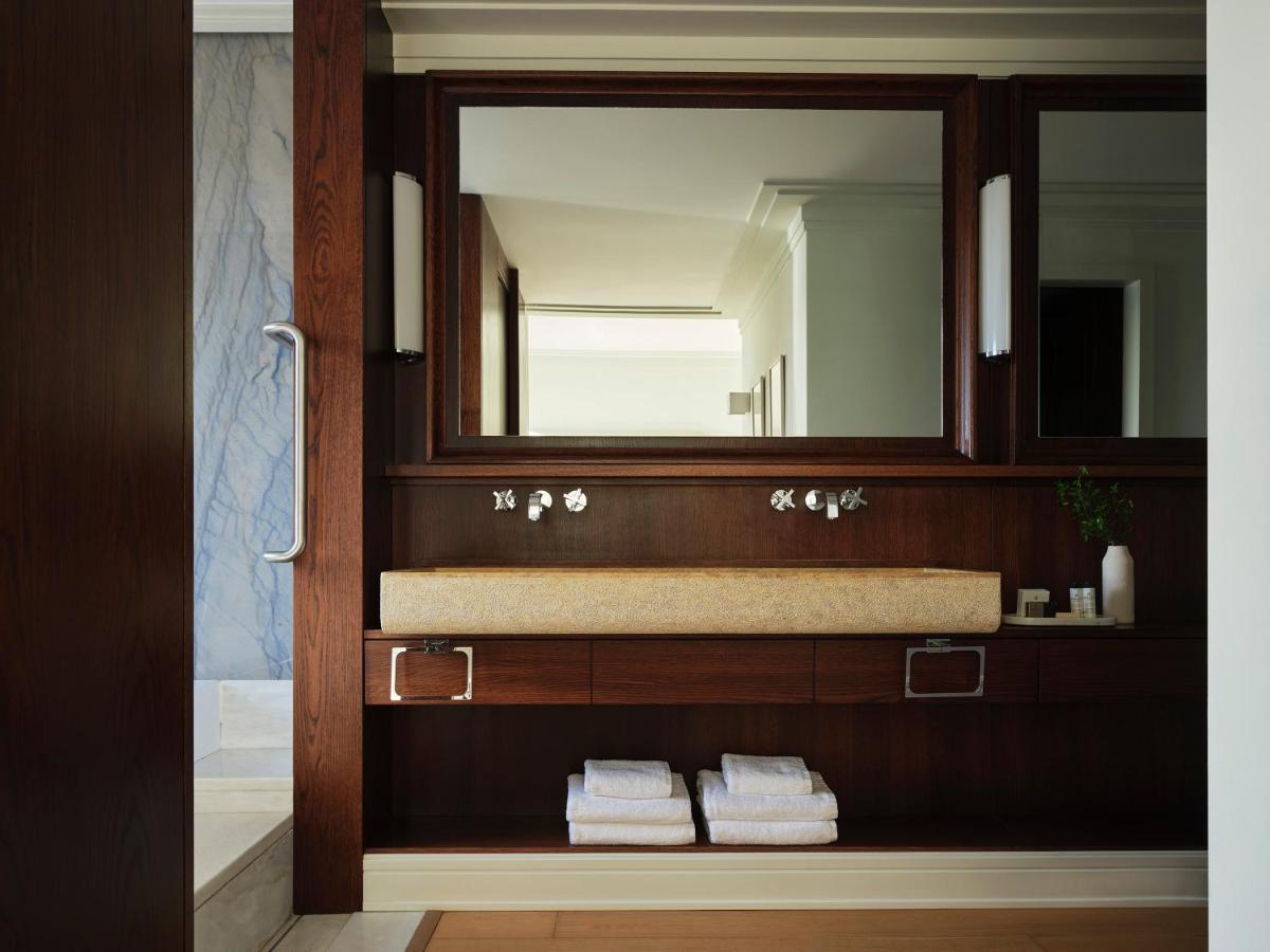 Kontokali Bay Resort & Spa