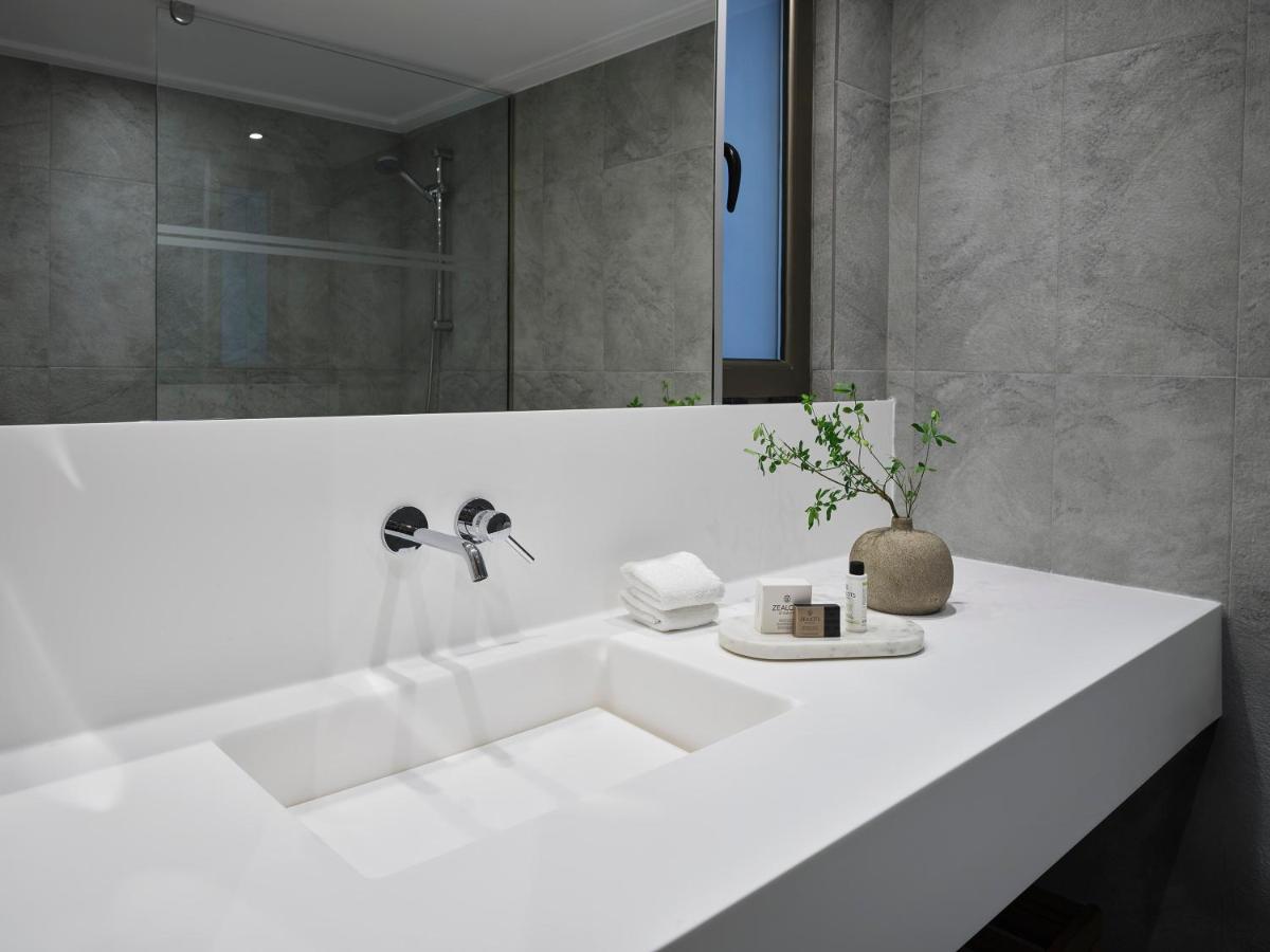 Kontokali Bay Resort & Spa