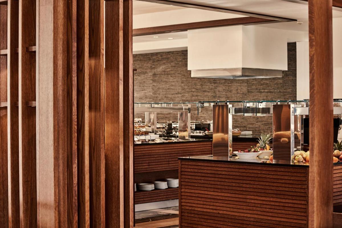 Kontokali Bay Resort & Spa