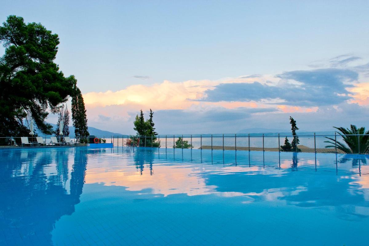 Kontokali Bay Resort & Spa