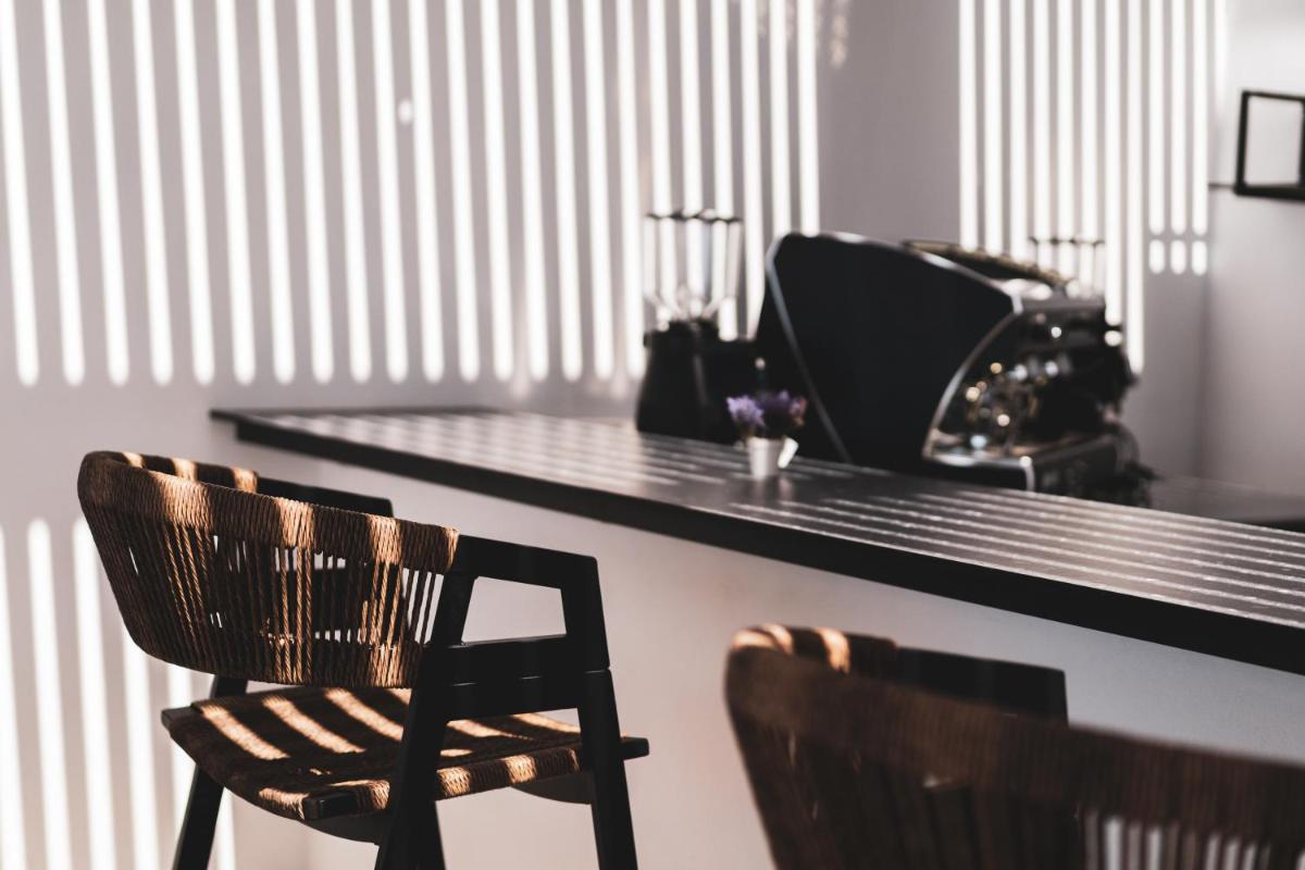 Kouros Blanc Resort & Suites
