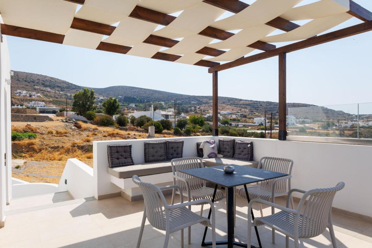 Kouros Blanc Resort & Suites