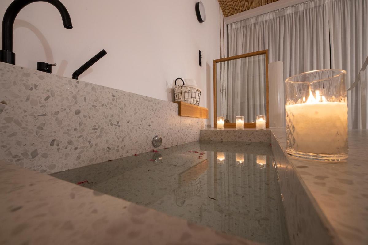 Kouros Exclusive Suites - Adults Only