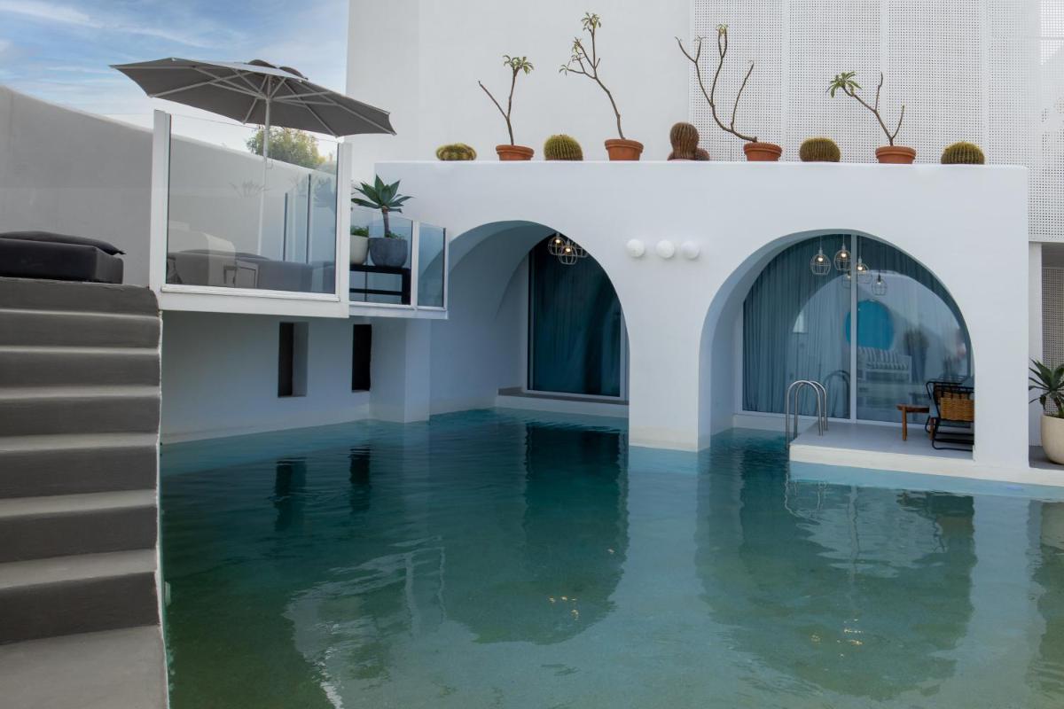 Kouros Exclusive Suites - Adults Only