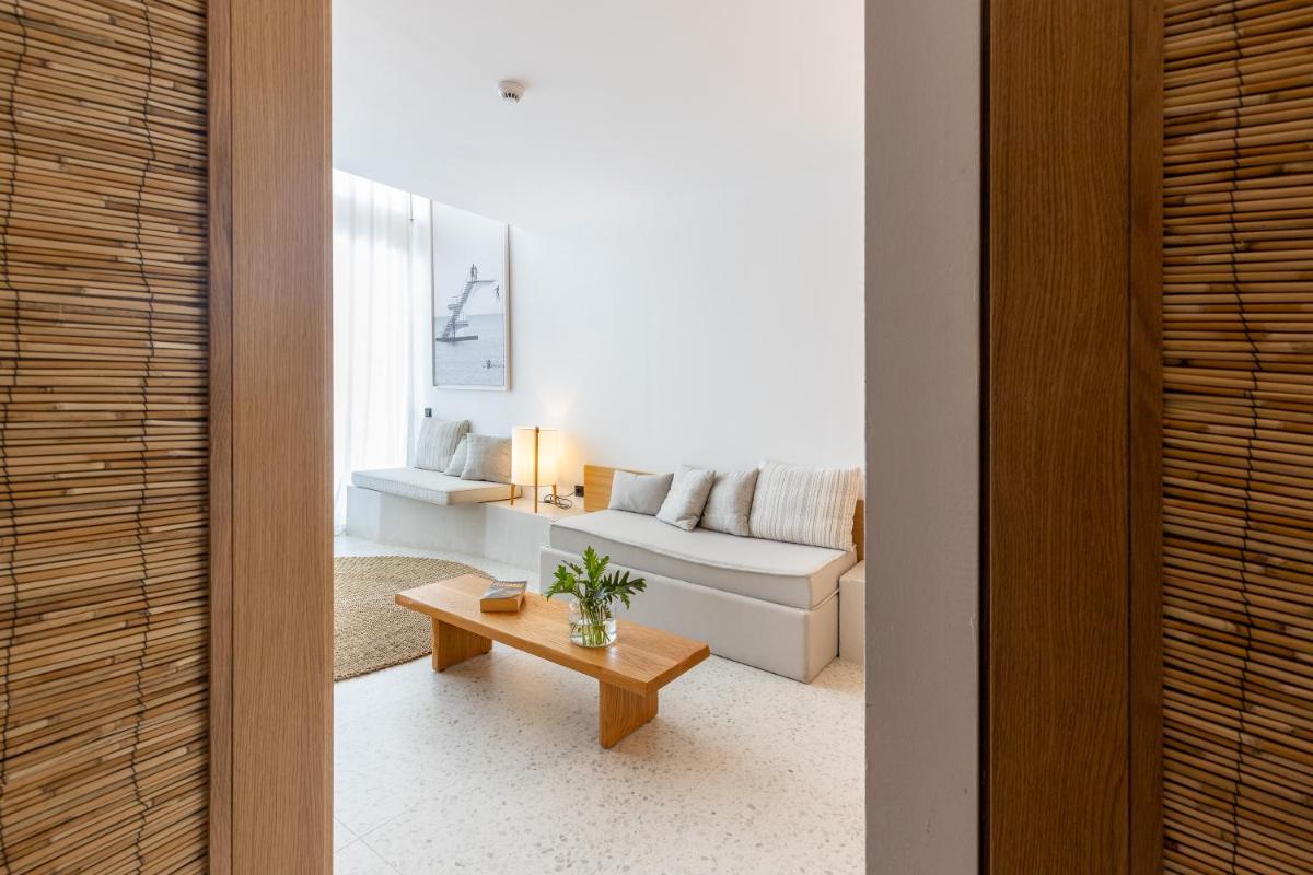 Kouros Exclusive Suites - Adults Only