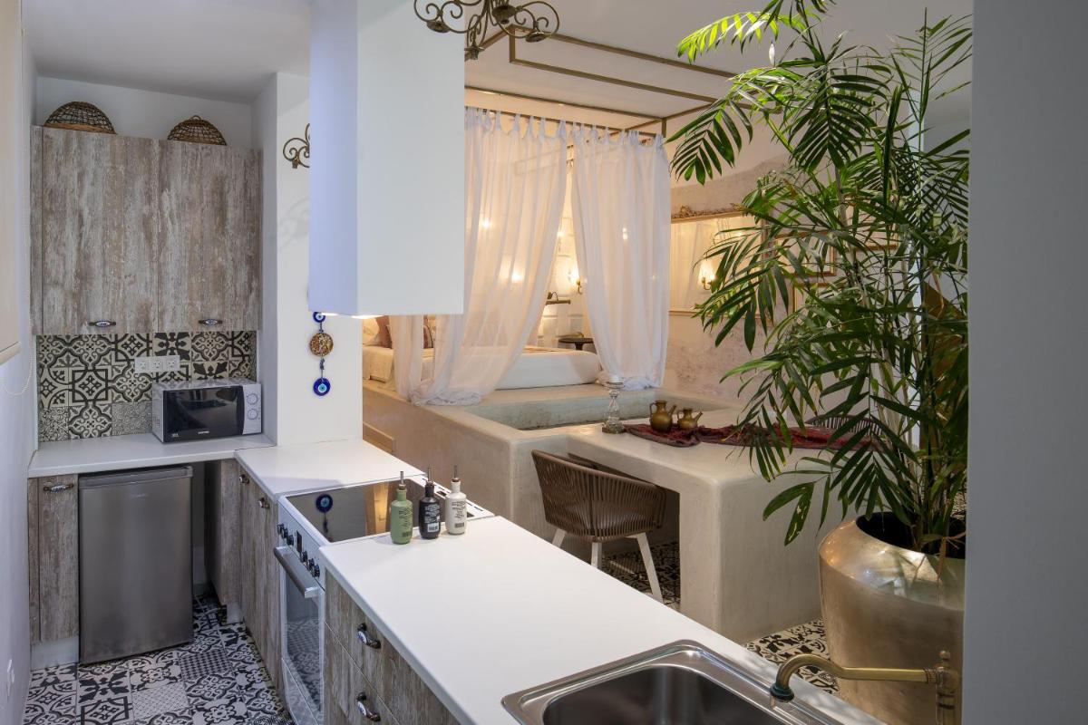 Kouros Exclusive Suites - Adults Only