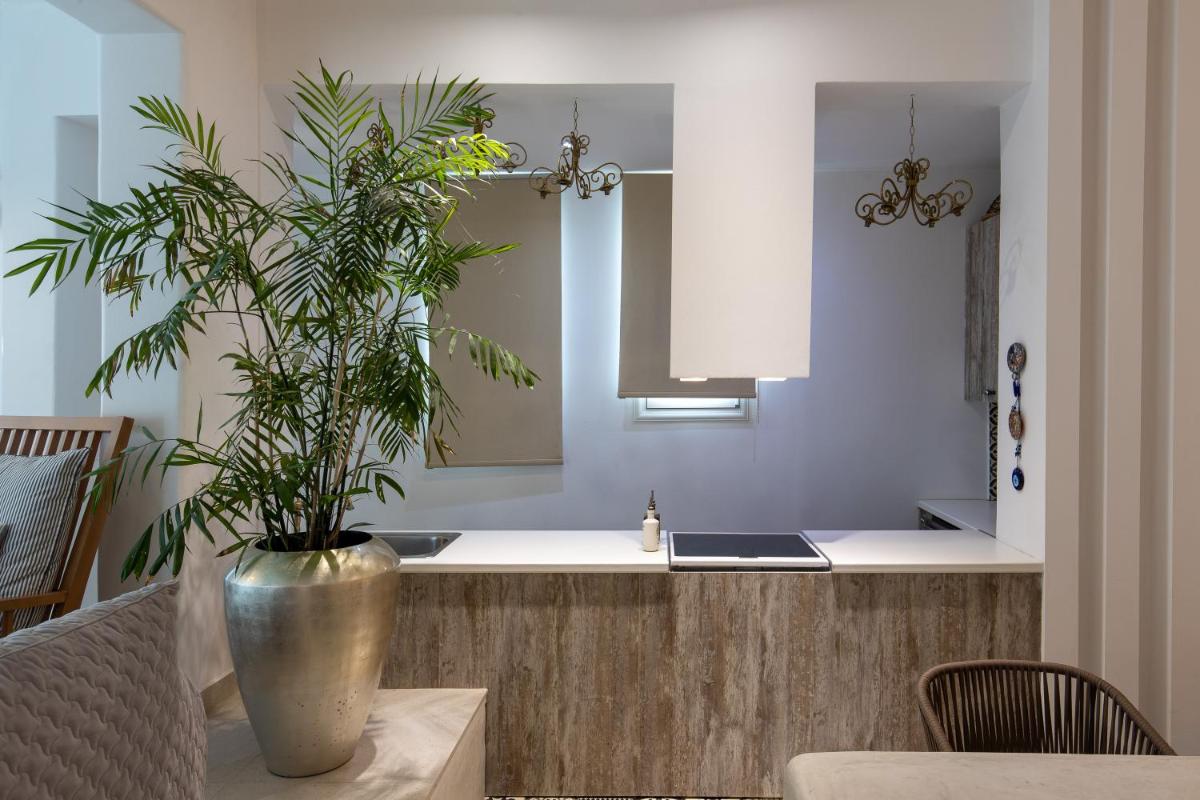 Kouros Exclusive Suites - Adults Only