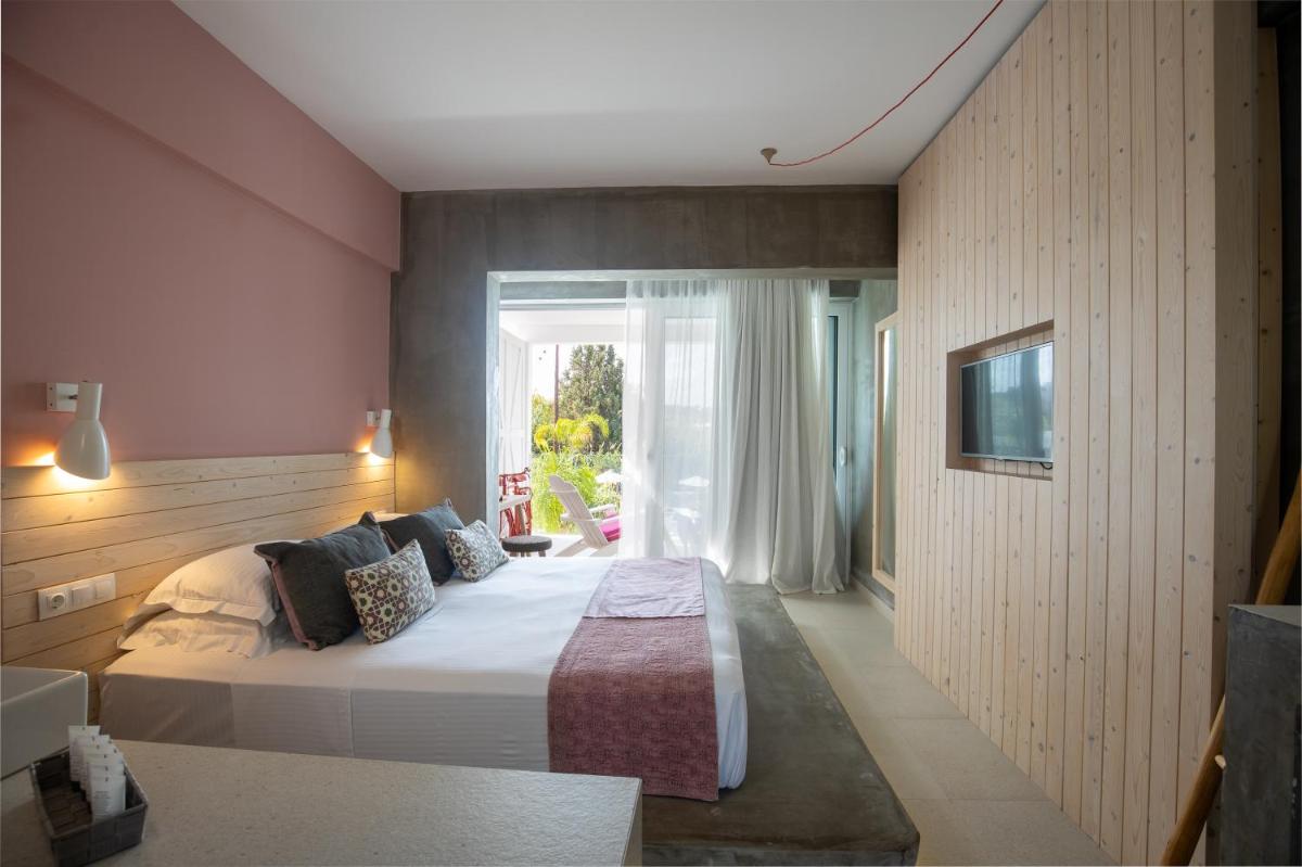 Kouros Exclusive Suites - Adults Only