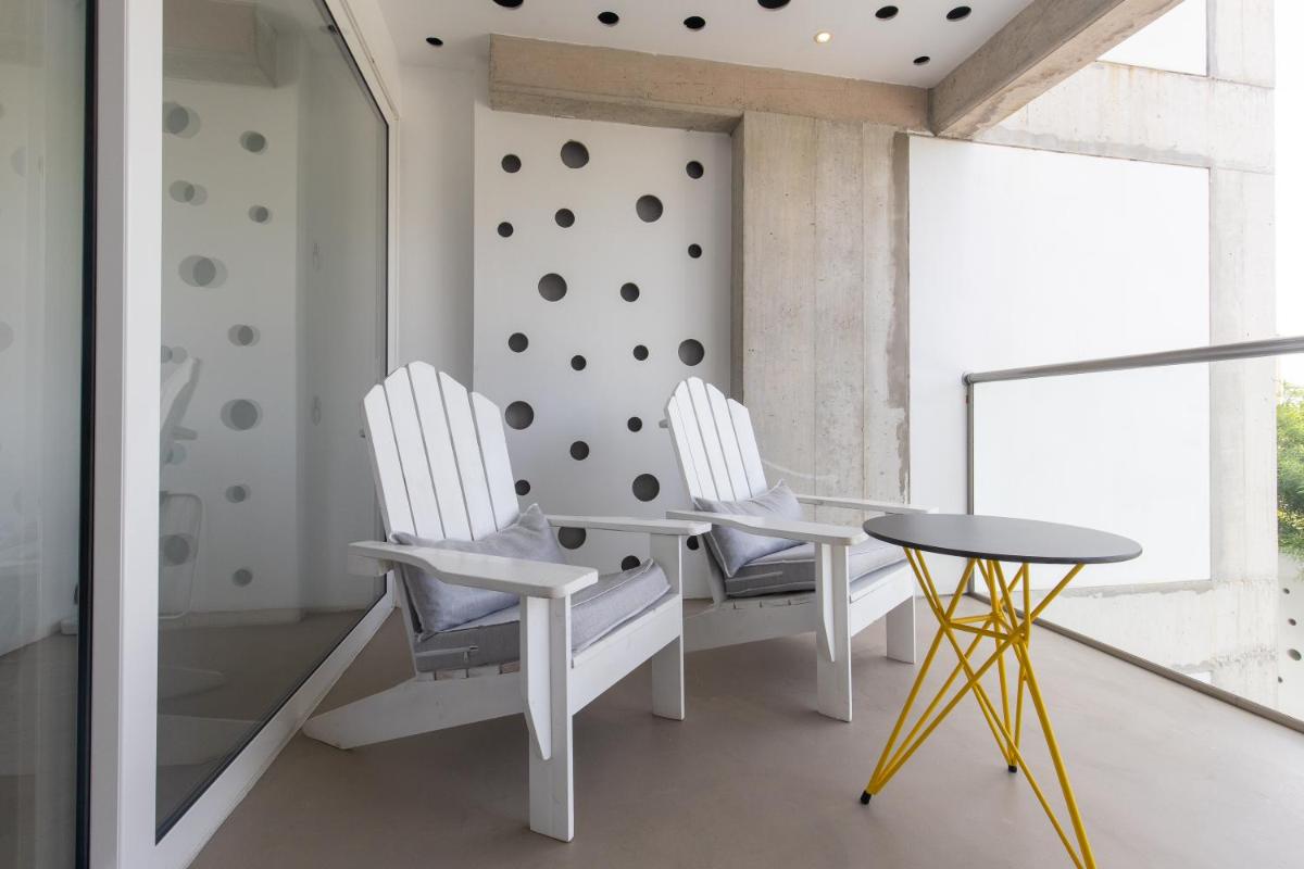 Kouros Exclusive Suites - Adults Only