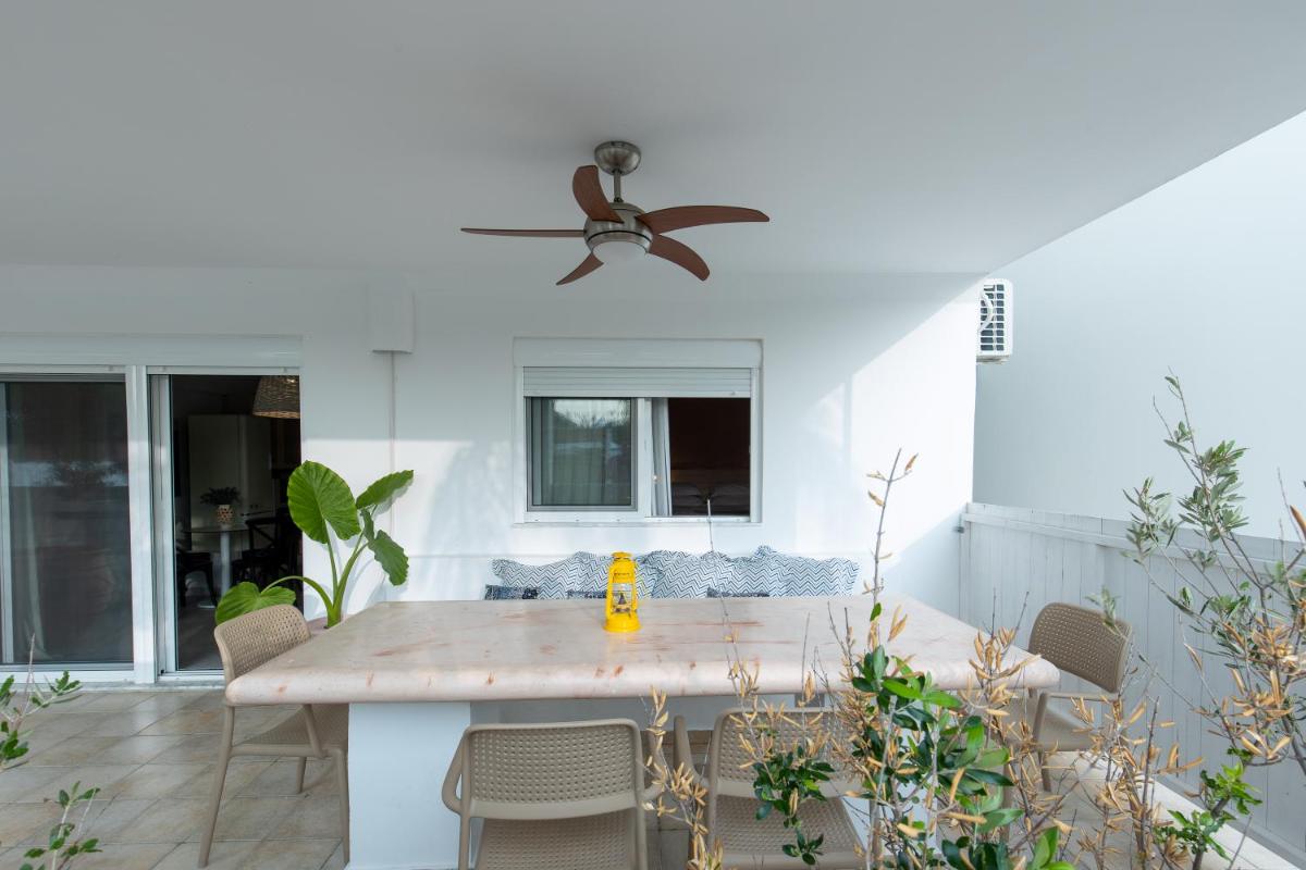 Kouros Exclusive Suites - Adults Only
