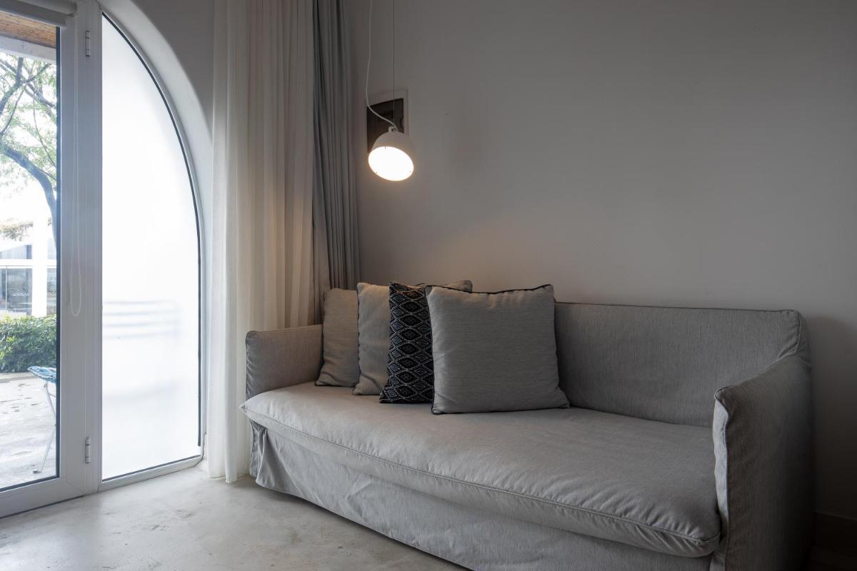 Kouros Exclusive Suites - Adults Only