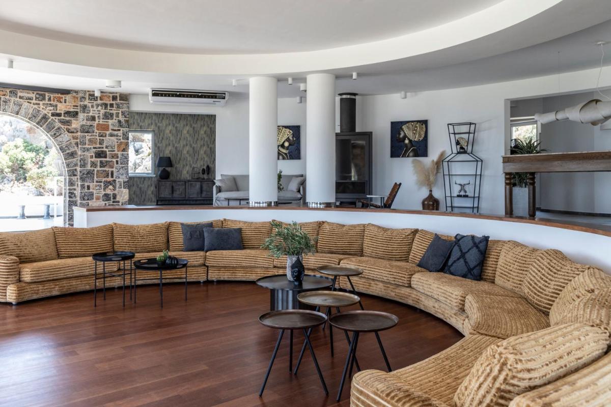 Kouros Exclusive Suites - Adults Only