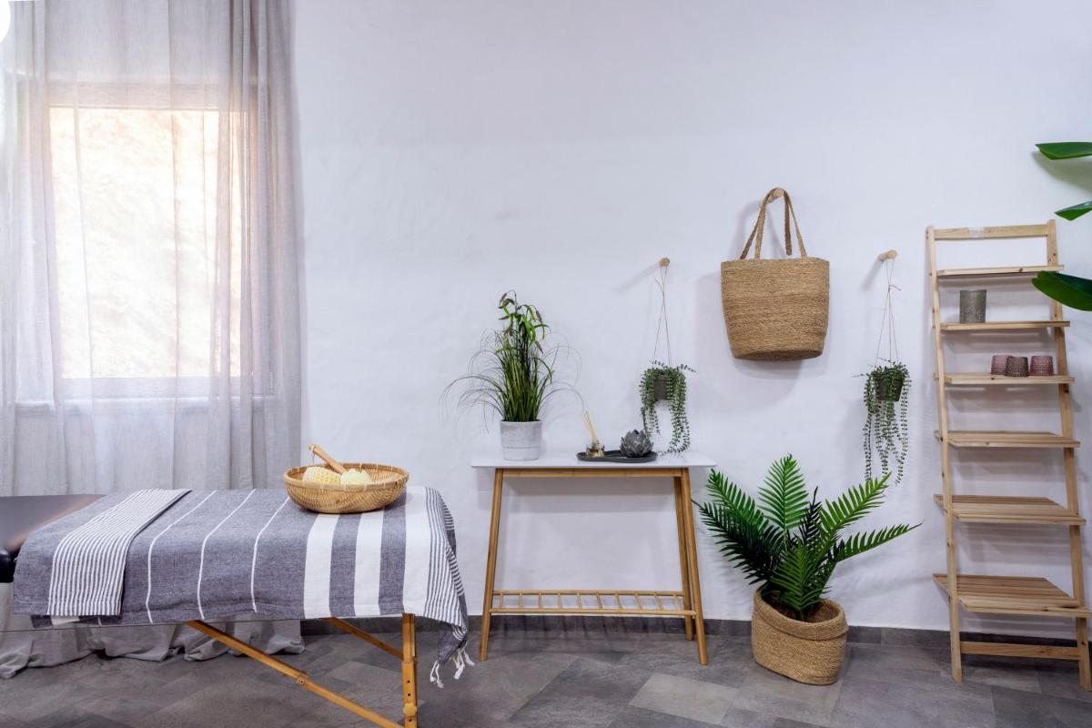 Kouros Exclusive Suites - Adults Only