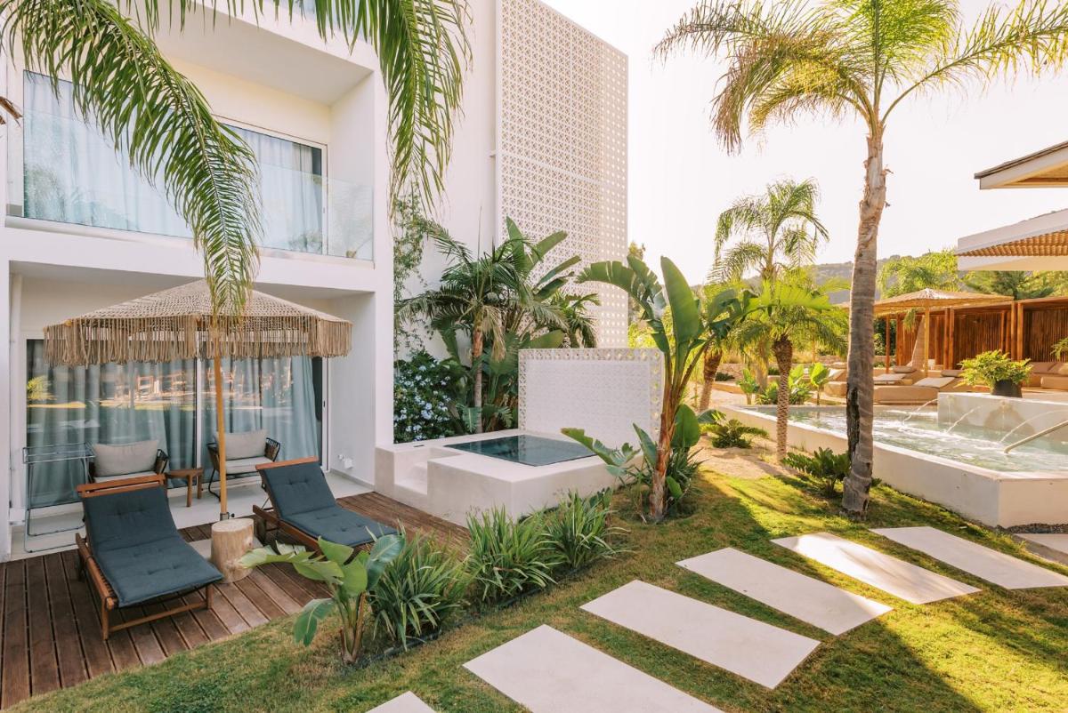 Kouros Exclusive Suites - Adults Only