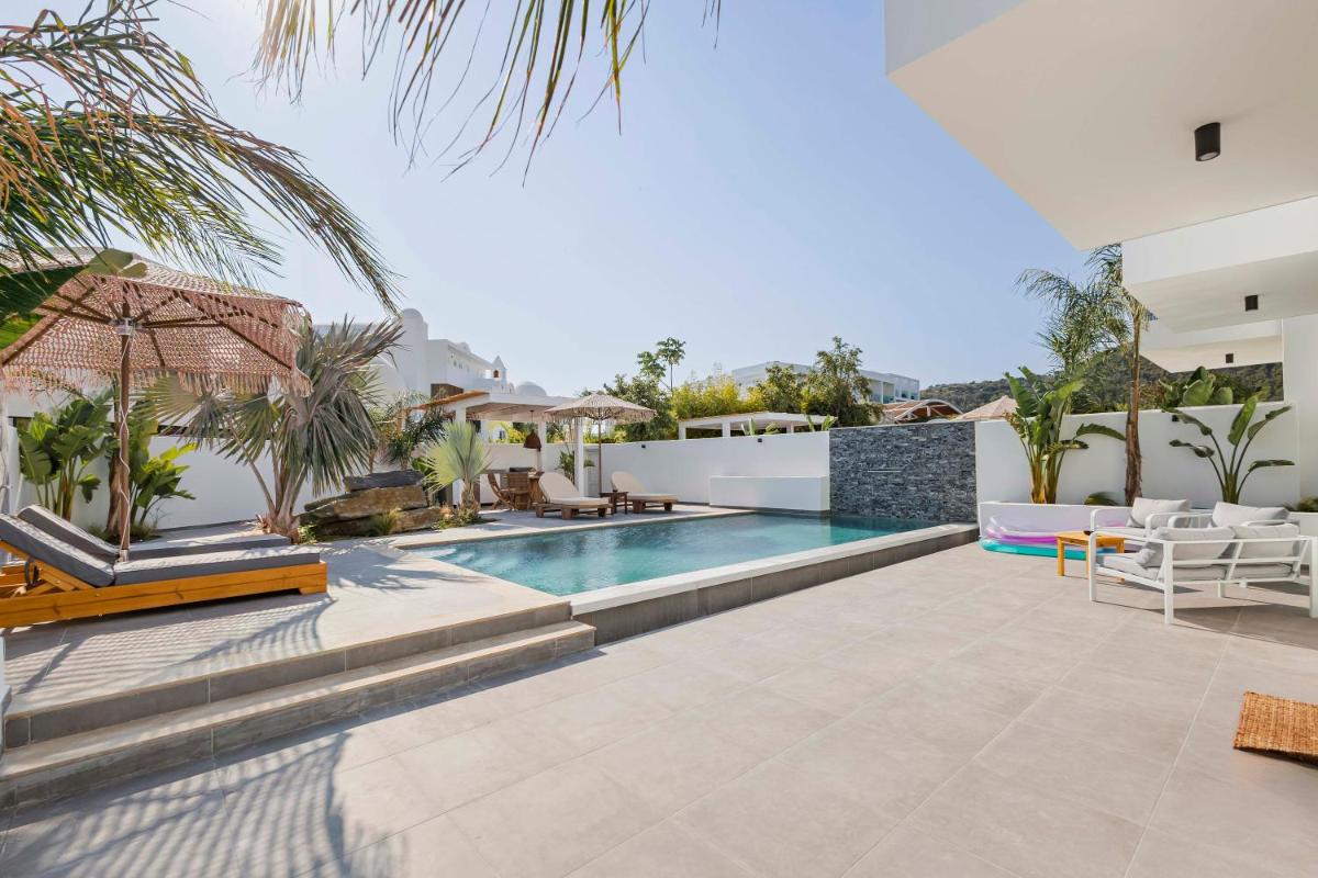 Kouros Exclusive Suites - Adults Only