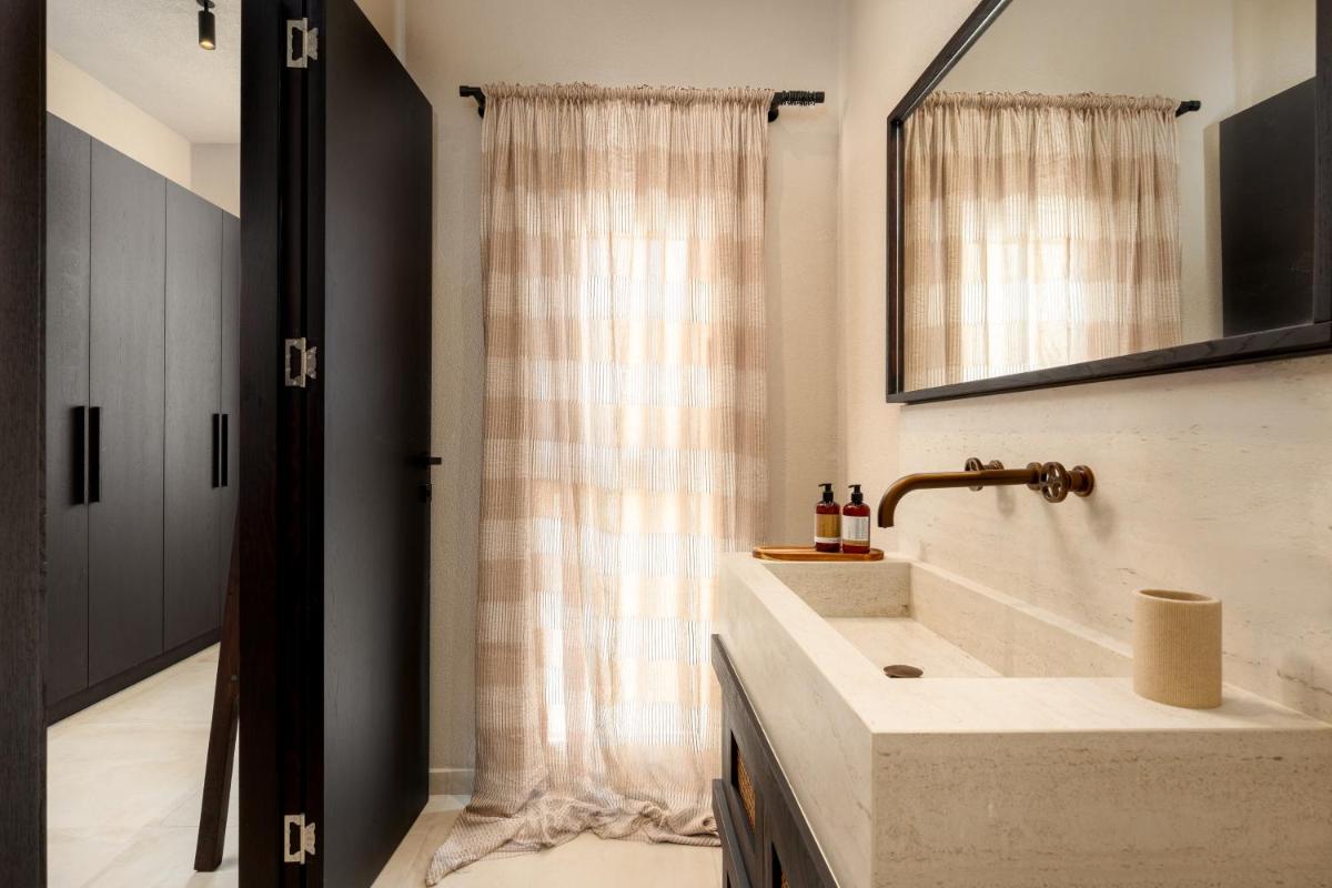 Kouros Exclusive Suites - Adults Only