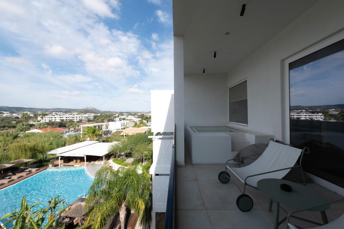 Kouros Exclusive Suites - Adults Only