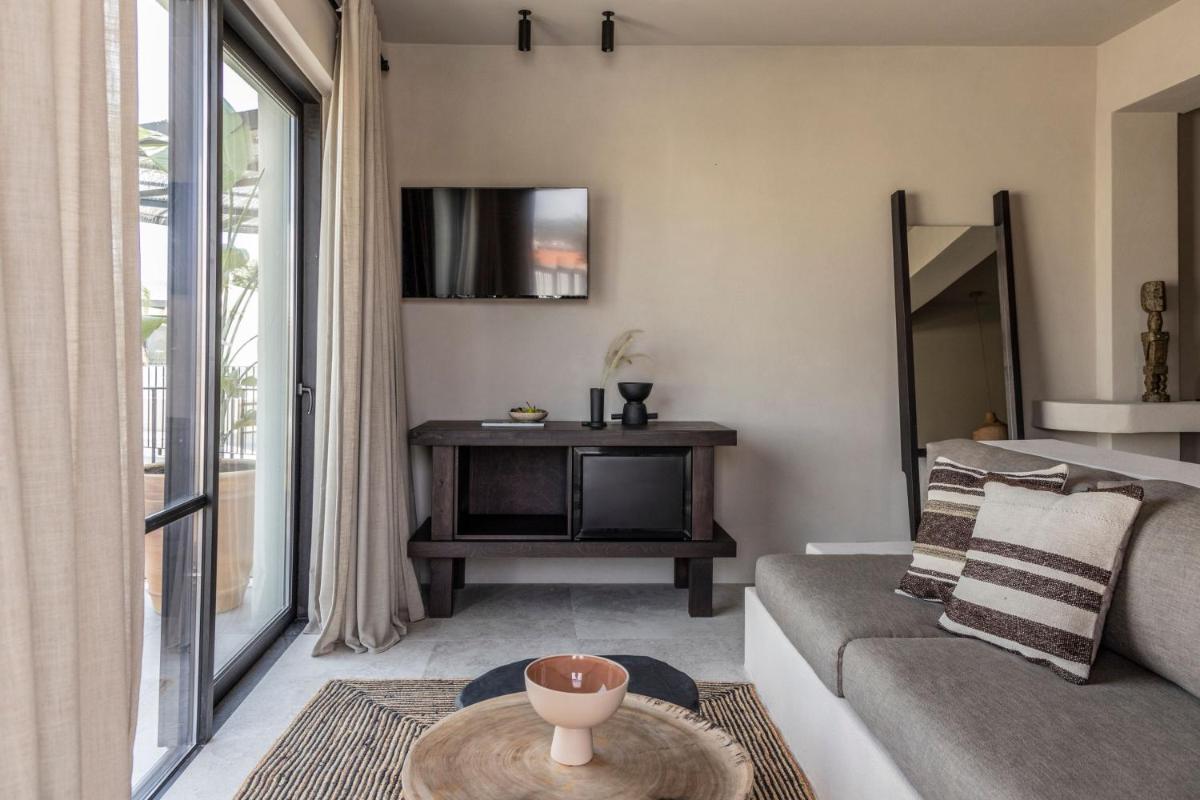 Kouros Exclusive Suites - Adults Only