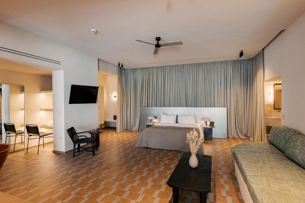 Kouros Exclusive Suites - Adults Only