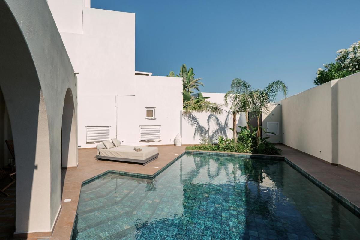 Kouros Exclusive Suites - Adults Only