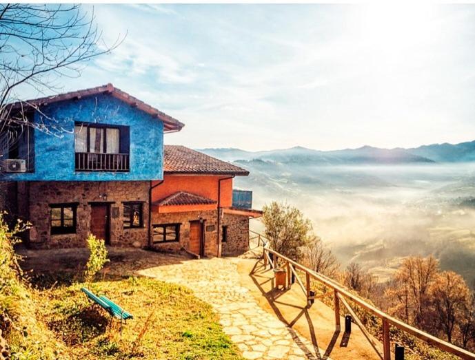 LA ALDEA SOÑADA