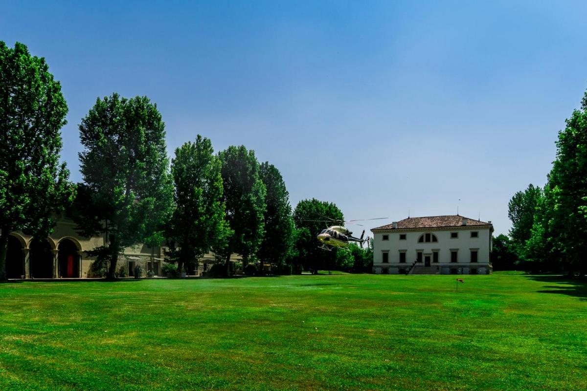 La Barchessa di Villa Pisani