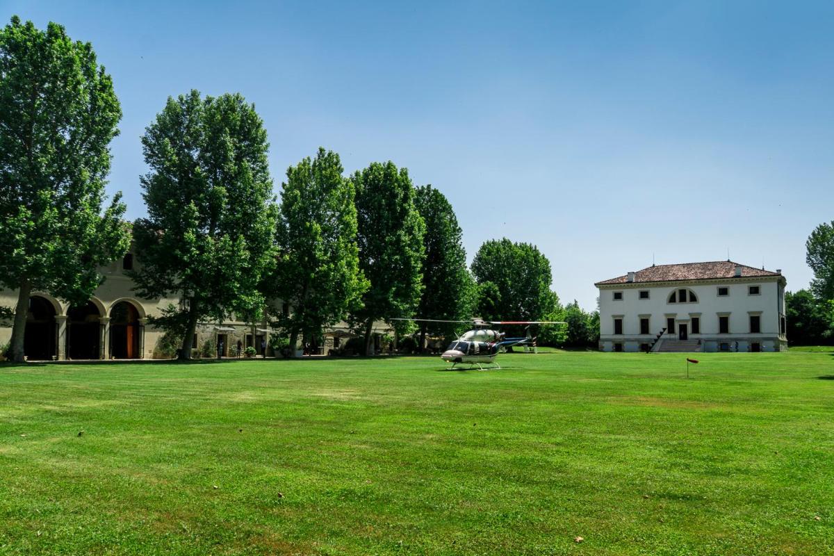 La Barchessa di Villa Pisani