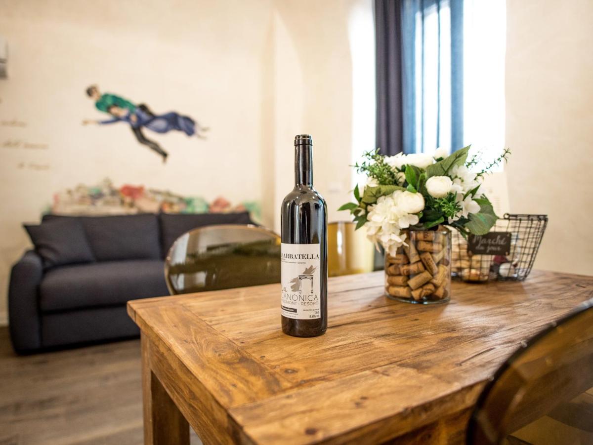 La Canonica - charming self-catering apartments in Nizza Monferrato