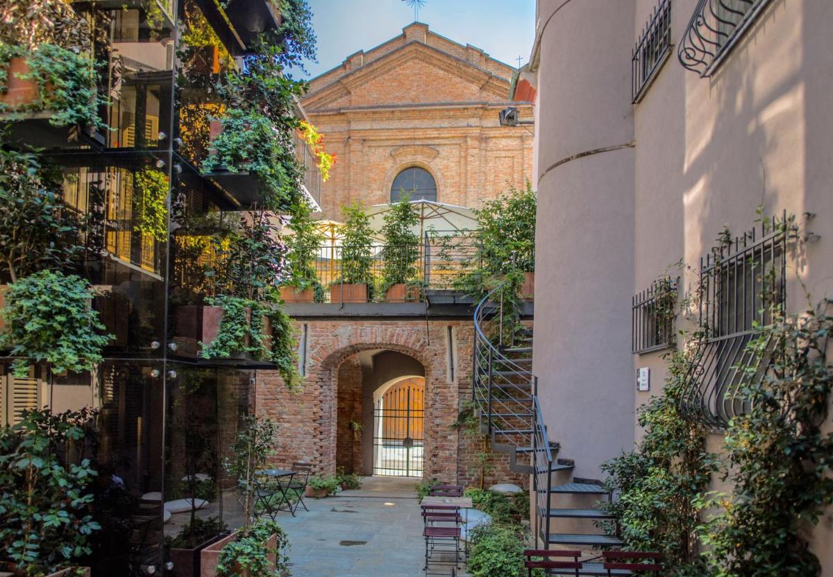 La Canonica - charming self-catering apartments in Nizza Monferrato