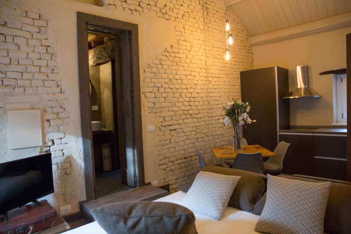 La Canonica - charming self-catering apartments in Nizza Monferrato