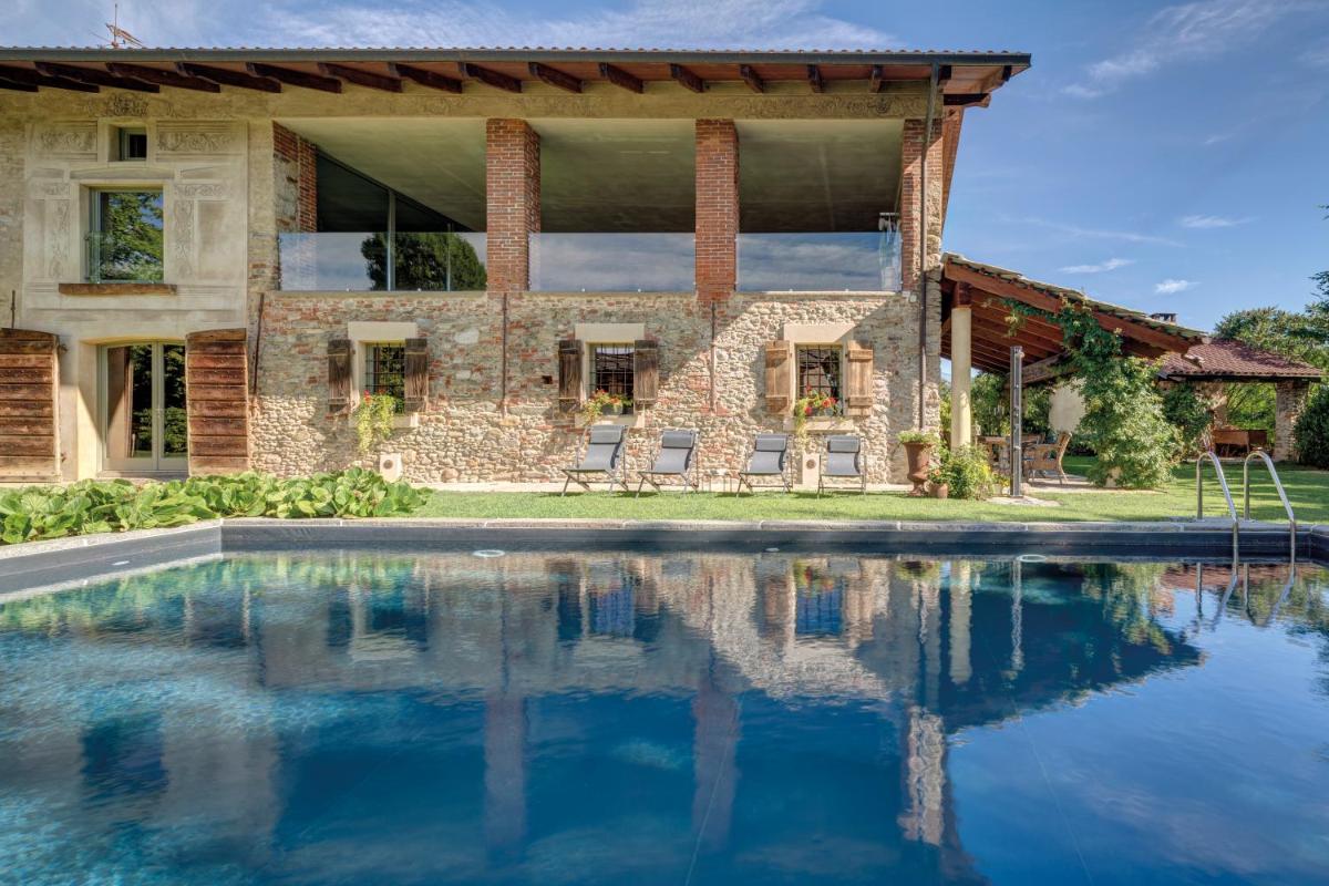 La Casa Delle Grottesche