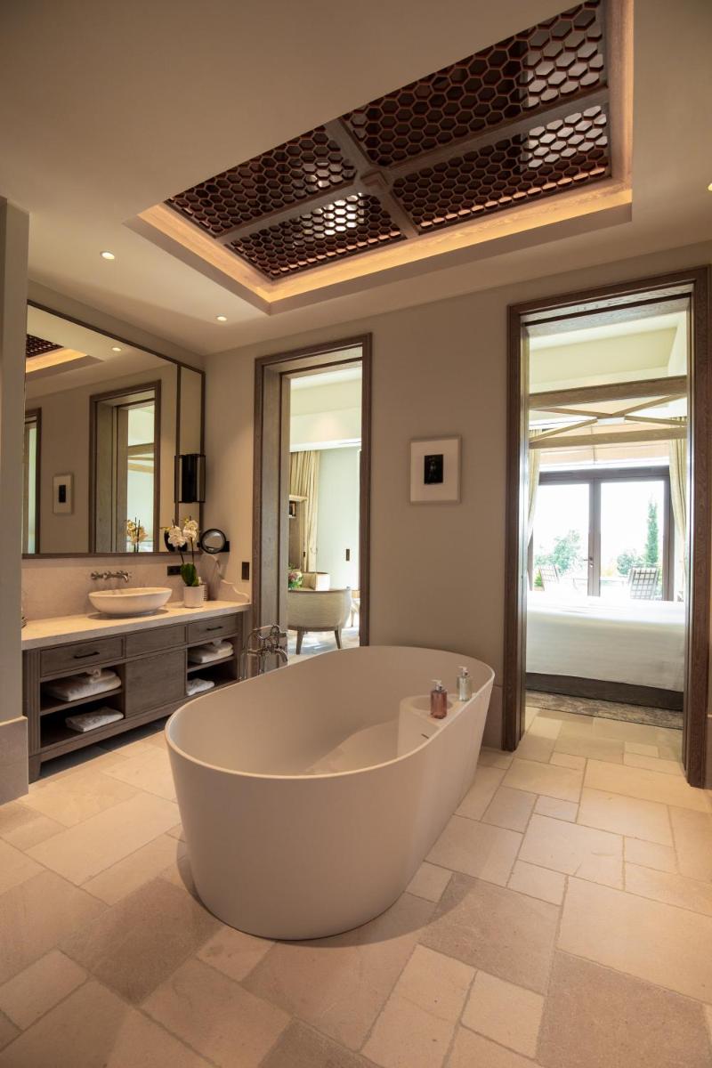 Coquillade Provence - Relais & Châteaux