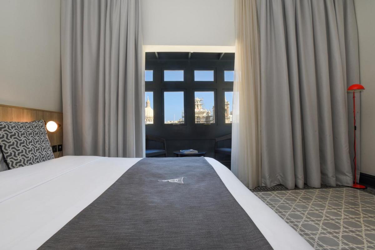 La Falconeria Hotel